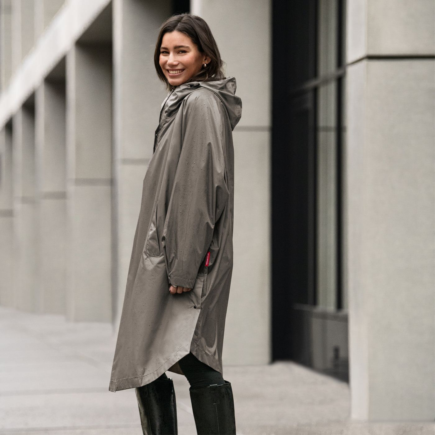 mini maxi raincoat dark taupe mini maxi raincoat Reisenthel