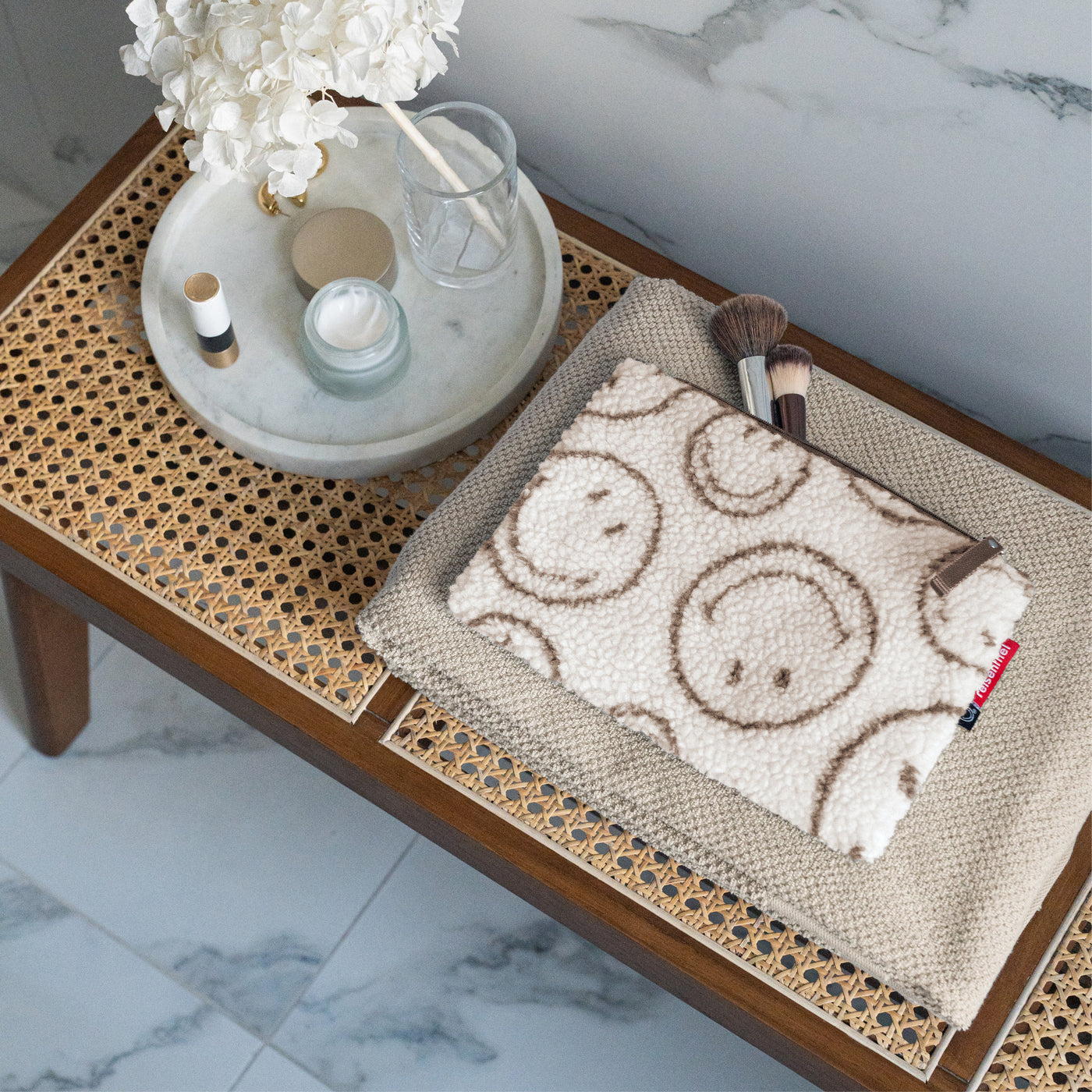 case 1 smiley® teddy chocolate case 1 Reisenthel