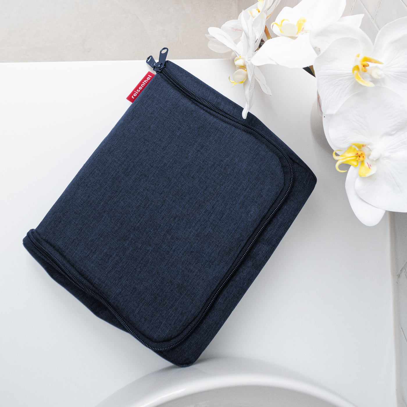 toiletbag twist navy toiletbag Reisenthel