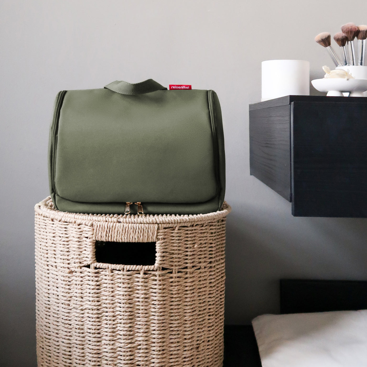 toiletbag XL urban forest gold toiletbag XL Reisenthel