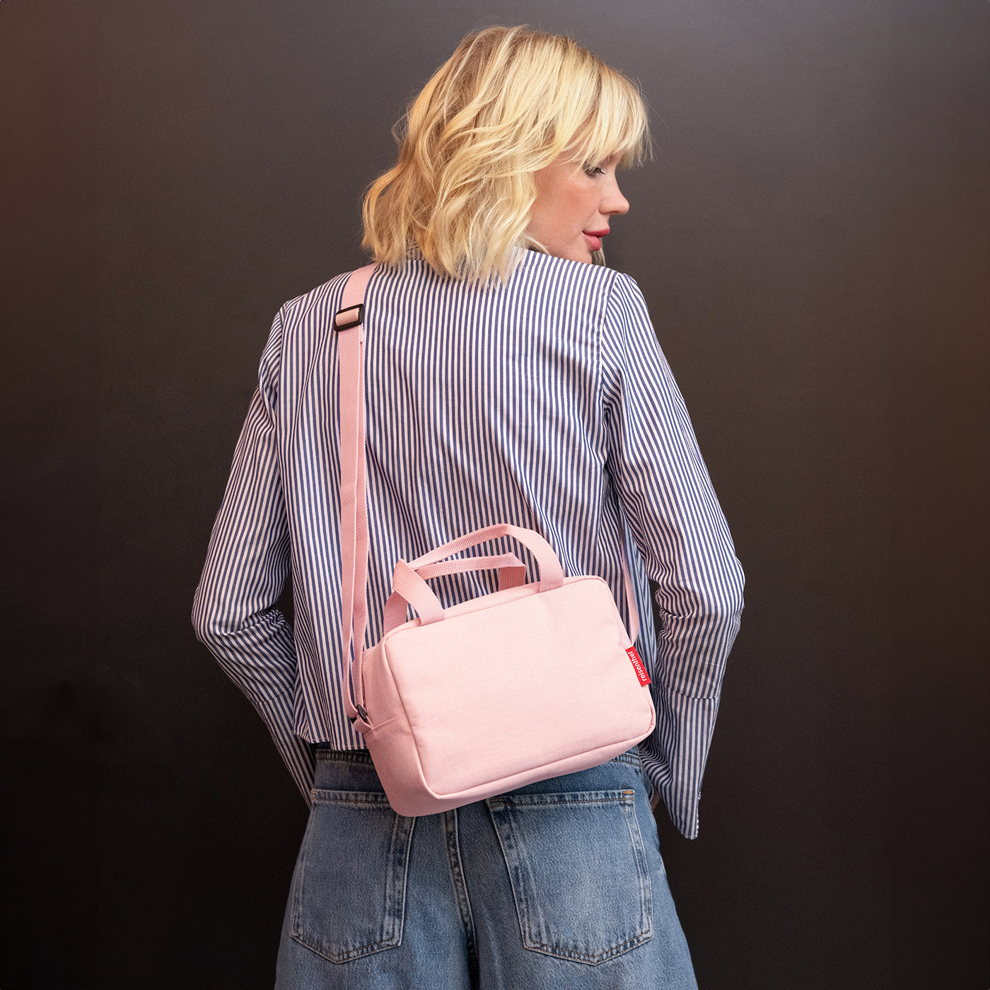coolerbag to-go twist blush coolerbag to-go Reisenthel