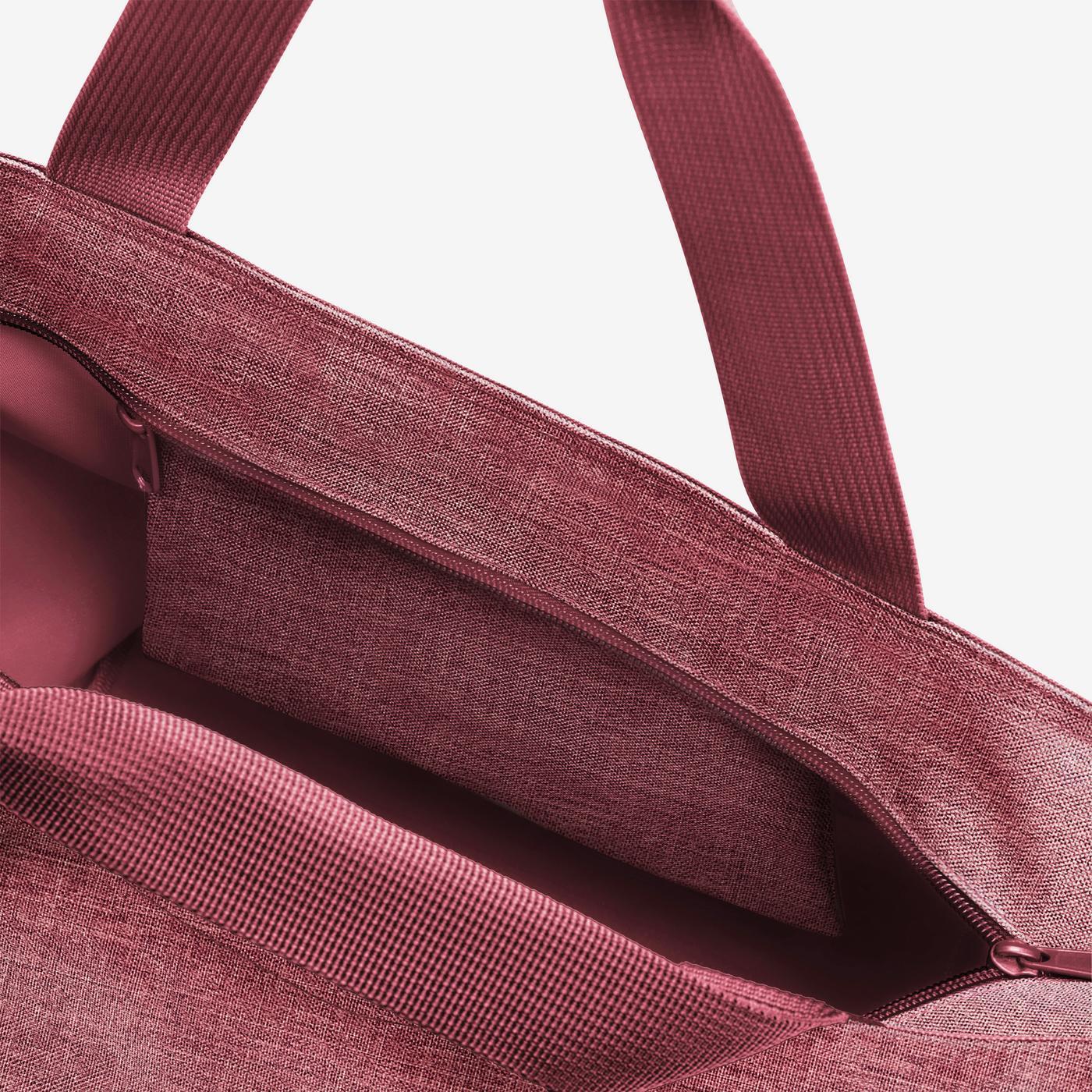 shopper M twist maroon shopper M Reisenthel