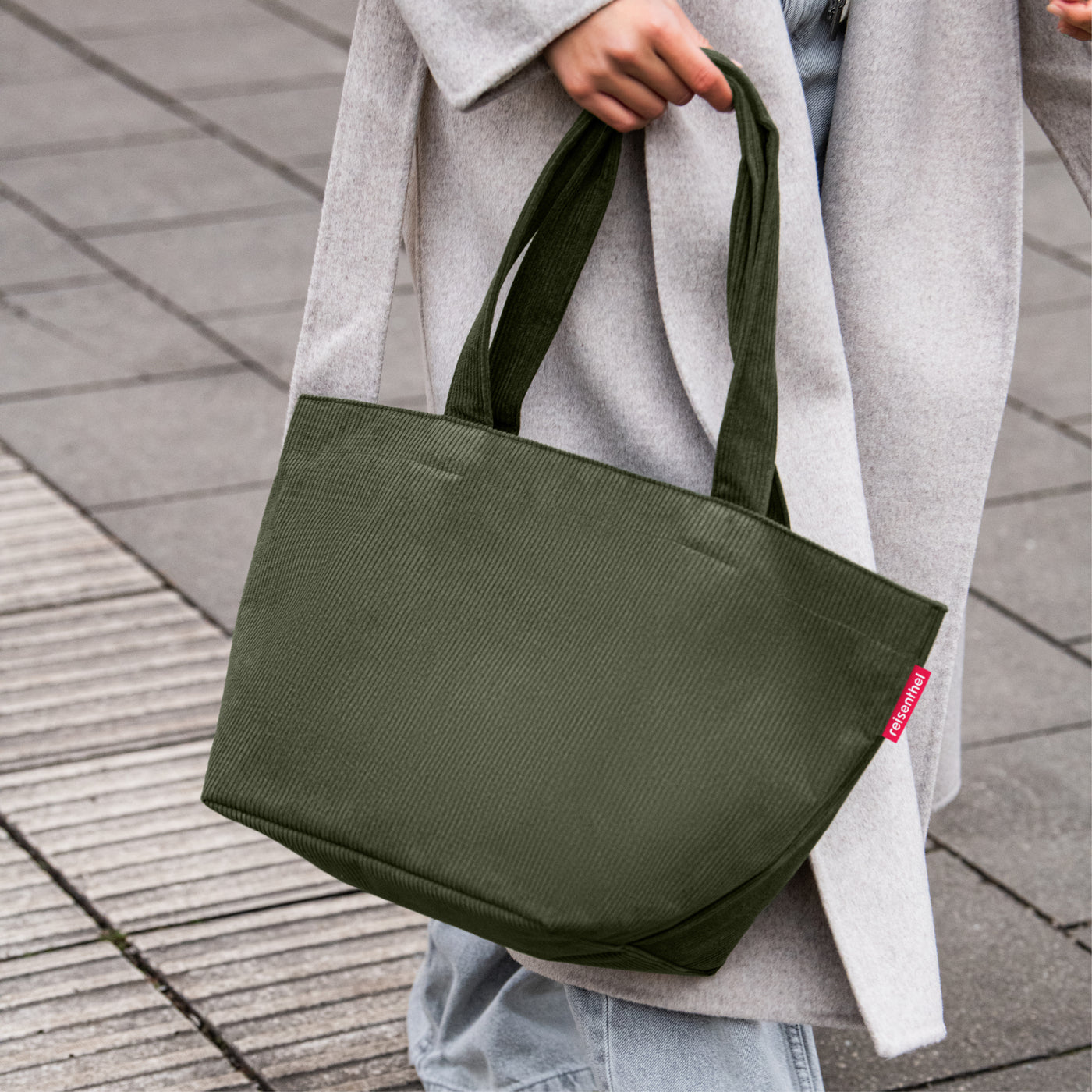 shopper M cord dark matcha shopper M Reisenthel