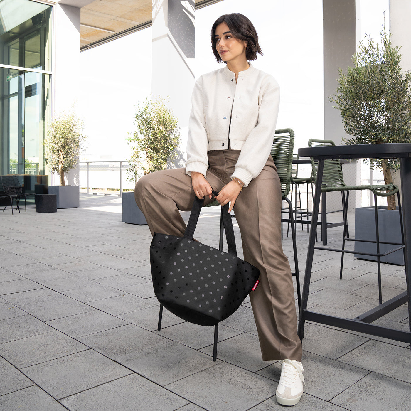 shopper M glossy dots black shopper M Reisenthel