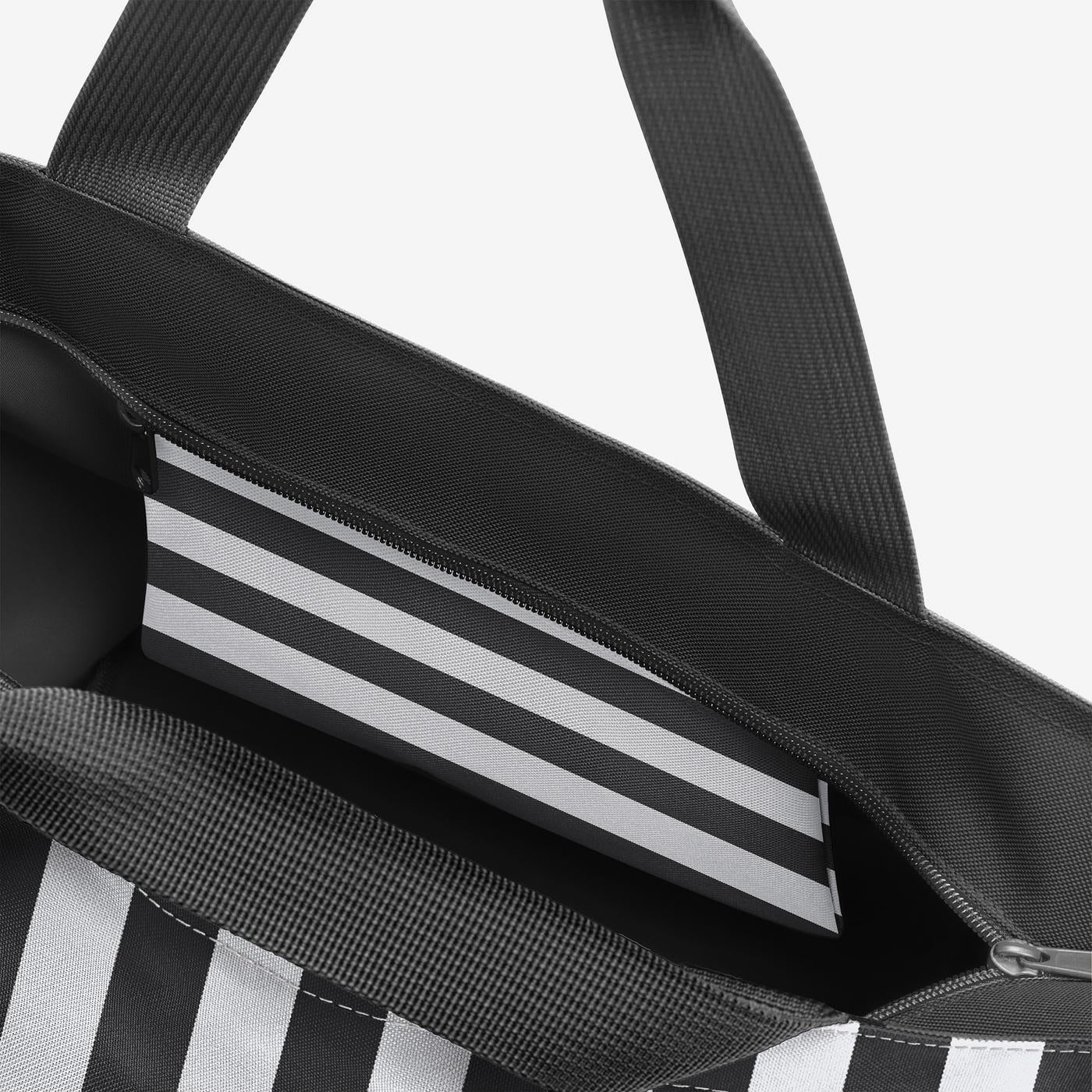 shopper M summerstripes black shopper M Reisenthel